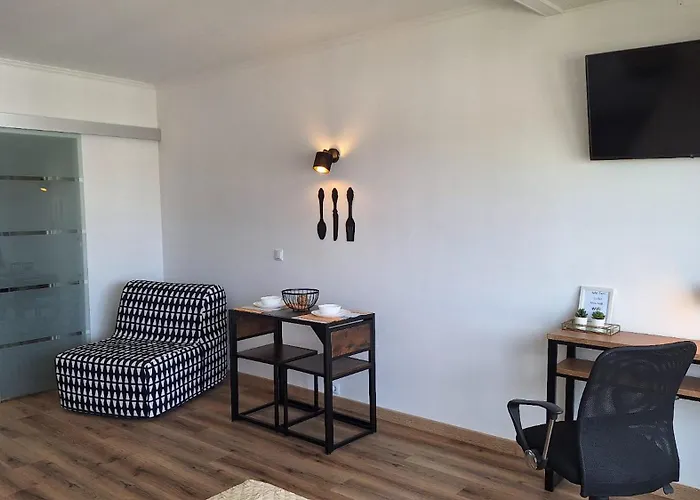 Tarik Studio